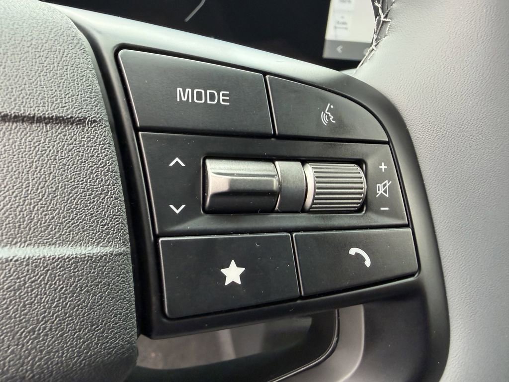 New 2025 Kia EV6 Light w/ Light LR Technology Package image 26