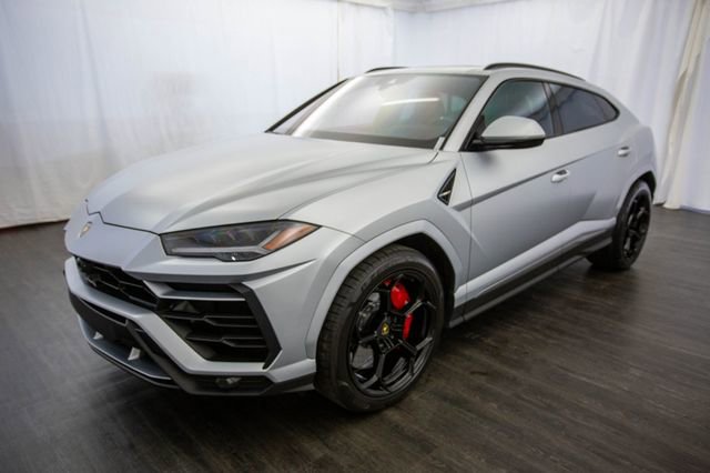 Used 2022 Lamborghini Urus image 3