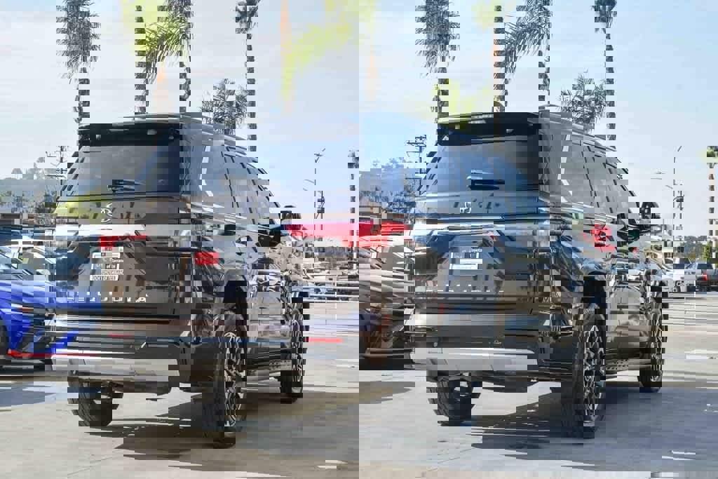 Used 2023 Toyota Sequoia Limited image 7