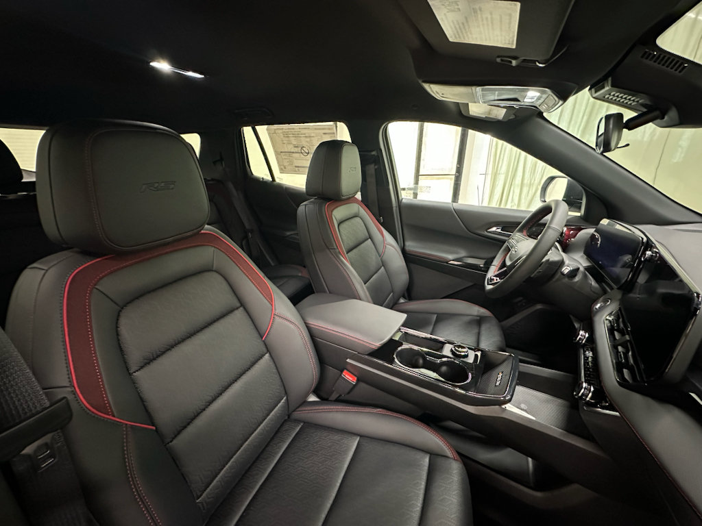 New 2027 Chevrolet Equinox RS w/ Convenience Package III FWD image 25