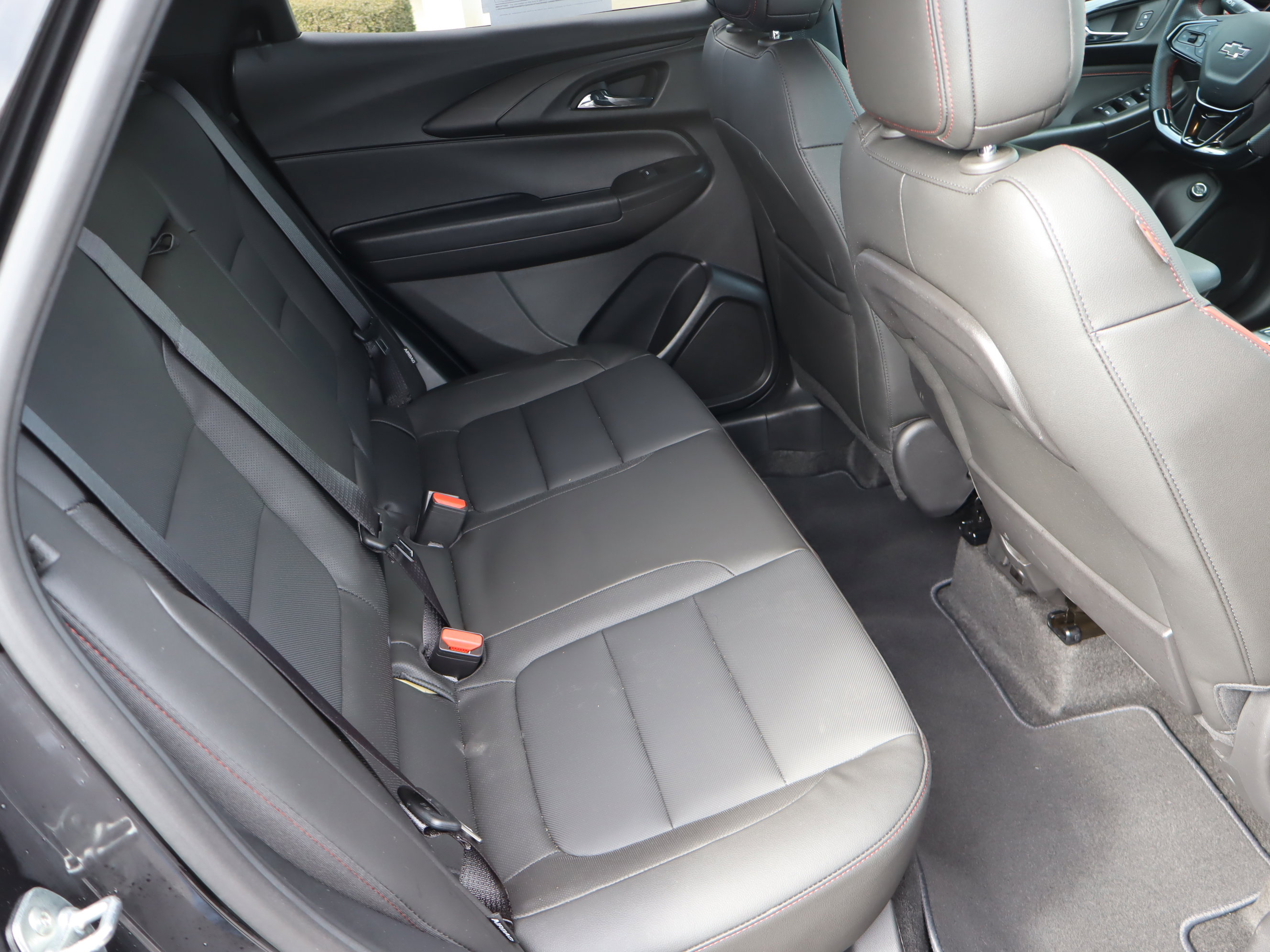 Certified 2025 Chevrolet TrailBlazer RS w/ Convenience Package image 35