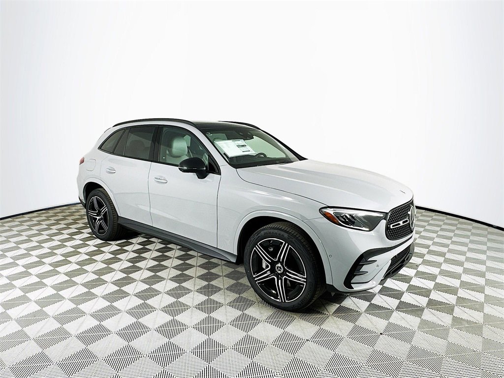 New 2025 Mercedes-Benz GLC 300