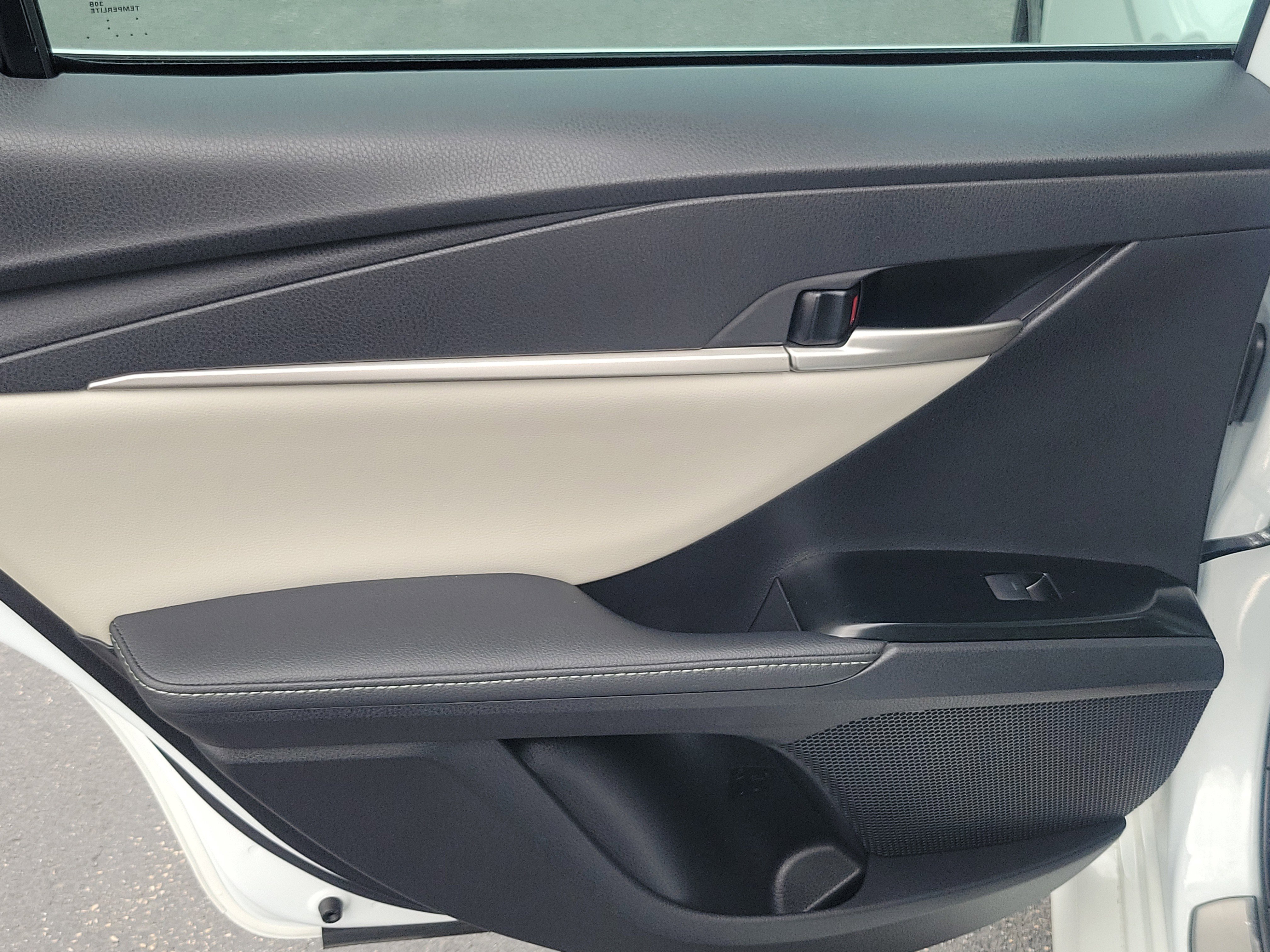 Certified 2025 Toyota Camry XLE w/ Premium Plus Package image 11