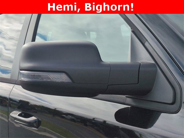 New 2026 RAM 1500 4x4 Crew Cab image 12