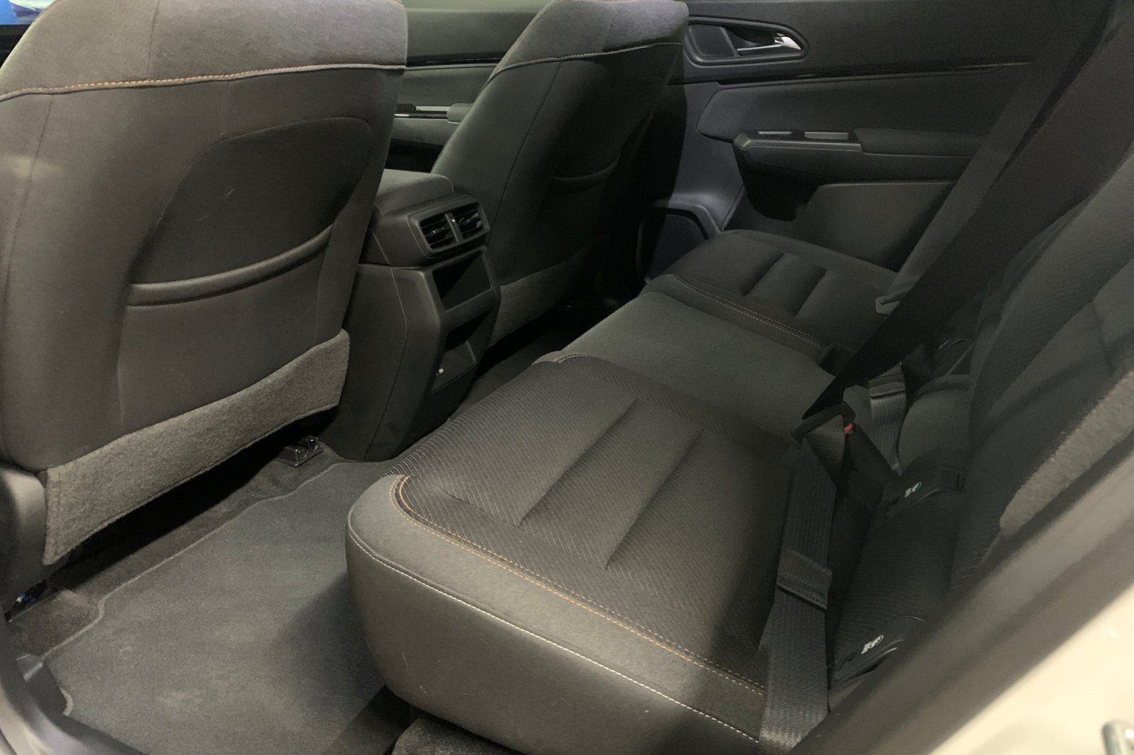 Used 2024 Honda Prologue EX image 15