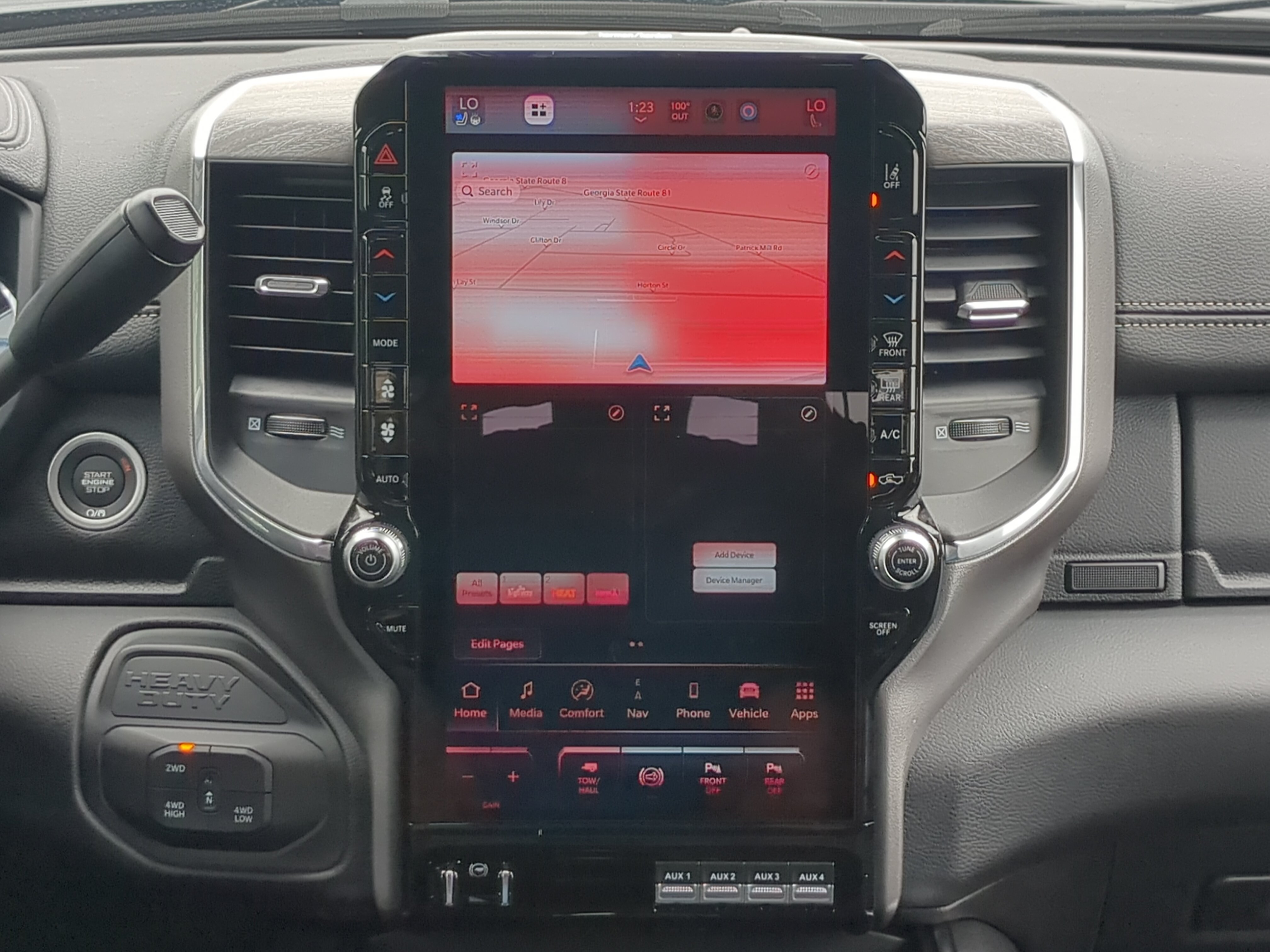 New 2026 RAM 2500 Laramie AWD/4WD image 17