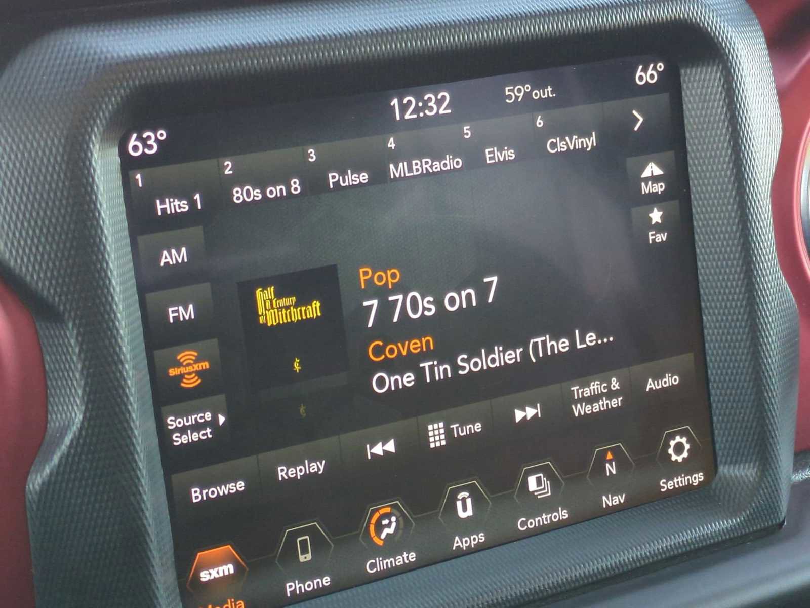 Used 2023 Jeep Wrangler Unlimited Rubicon image 13