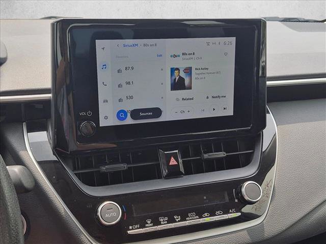 Used 2023 Toyota Corolla LE w/ LE Convenience Package FWD image 11