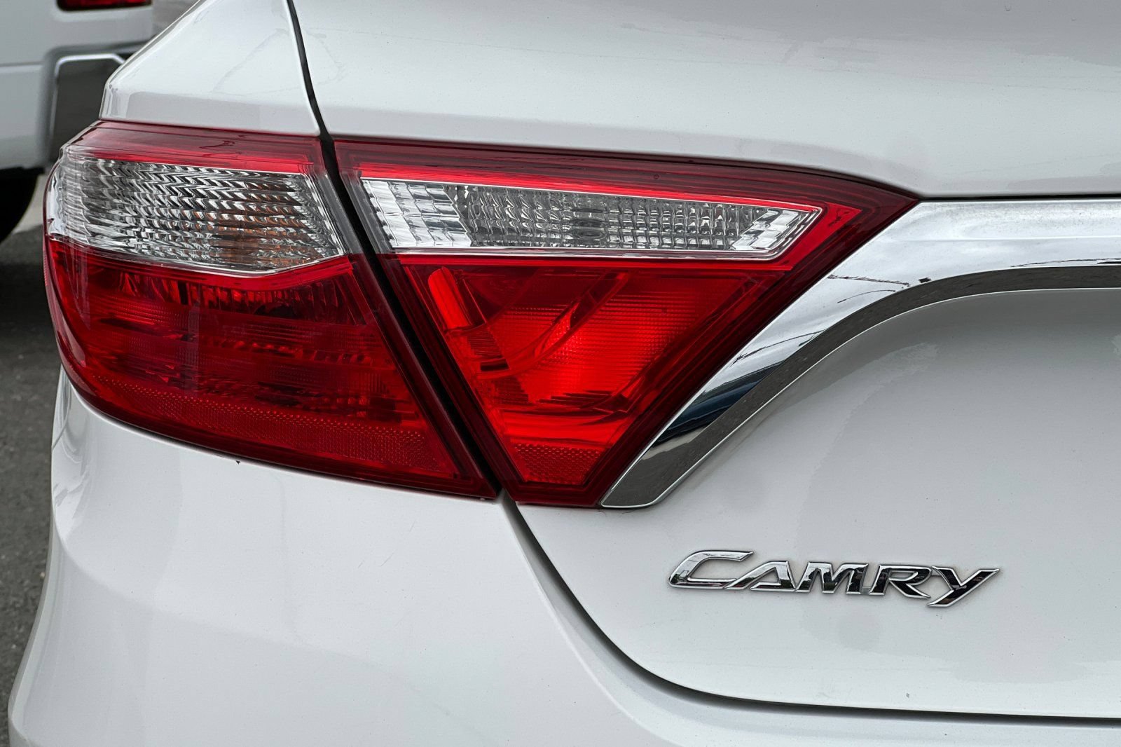 Used 2017 Toyota Camry LE FWD image 31
