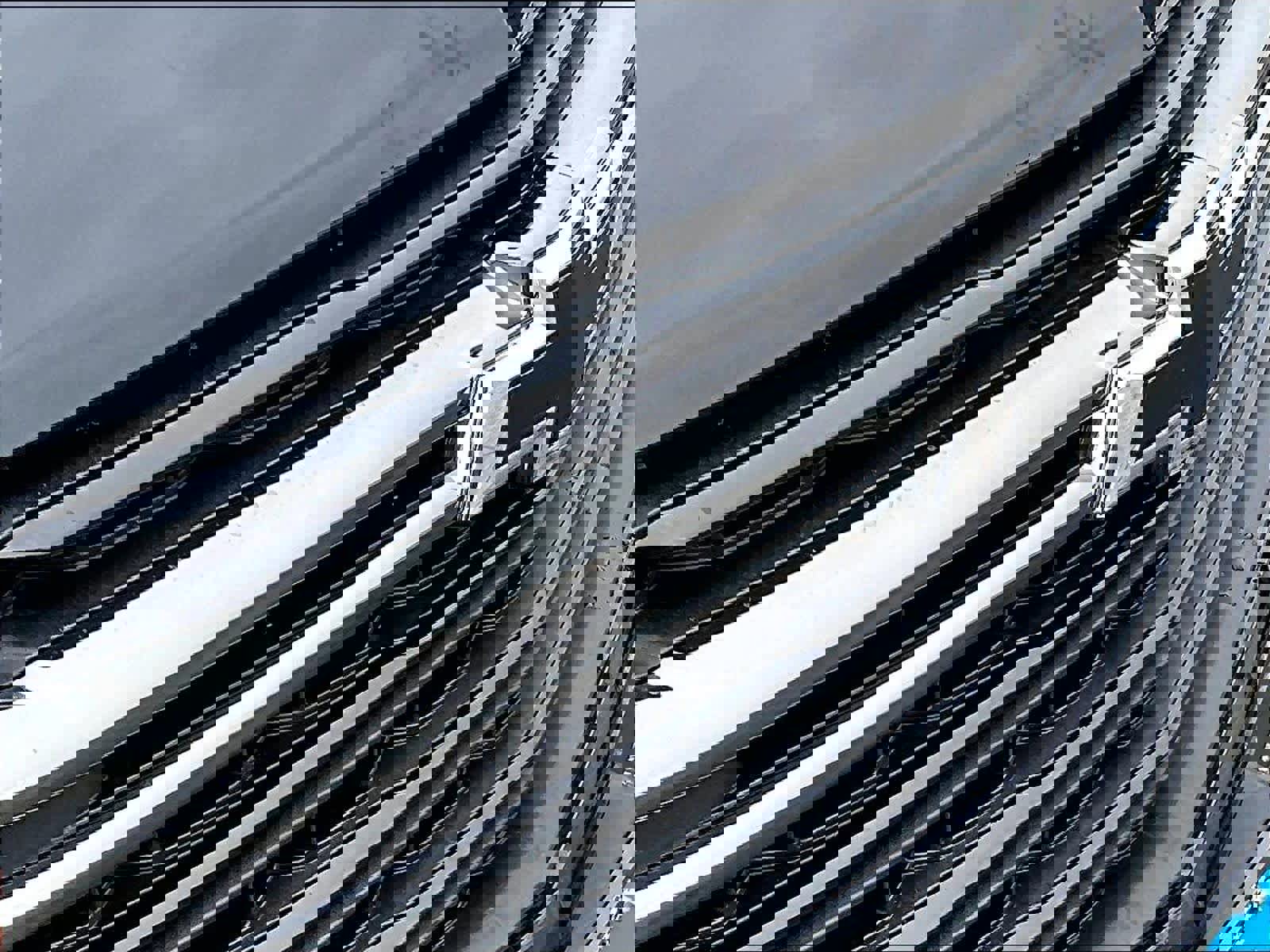 Used 2023 Chevrolet Traverse LT w/ Midnight/Sport Edition image 33