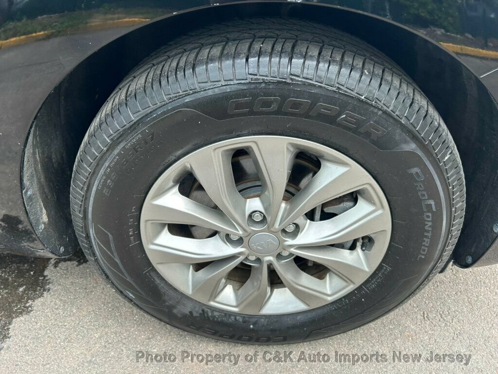 Used 2019 Kia Sedona L FWD image 59