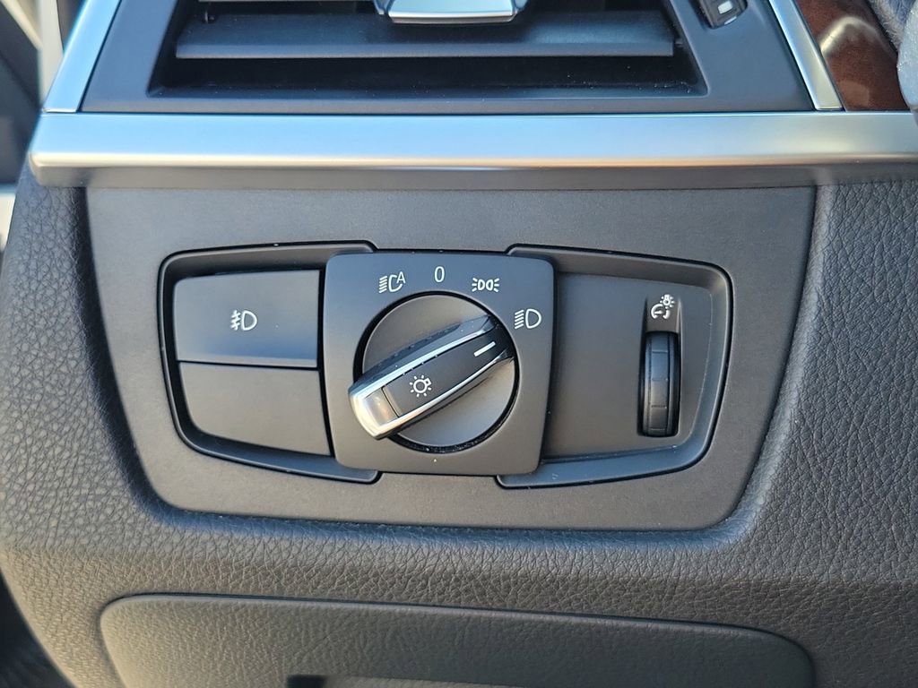 Used 2018 BMW 430i Convertible image 25