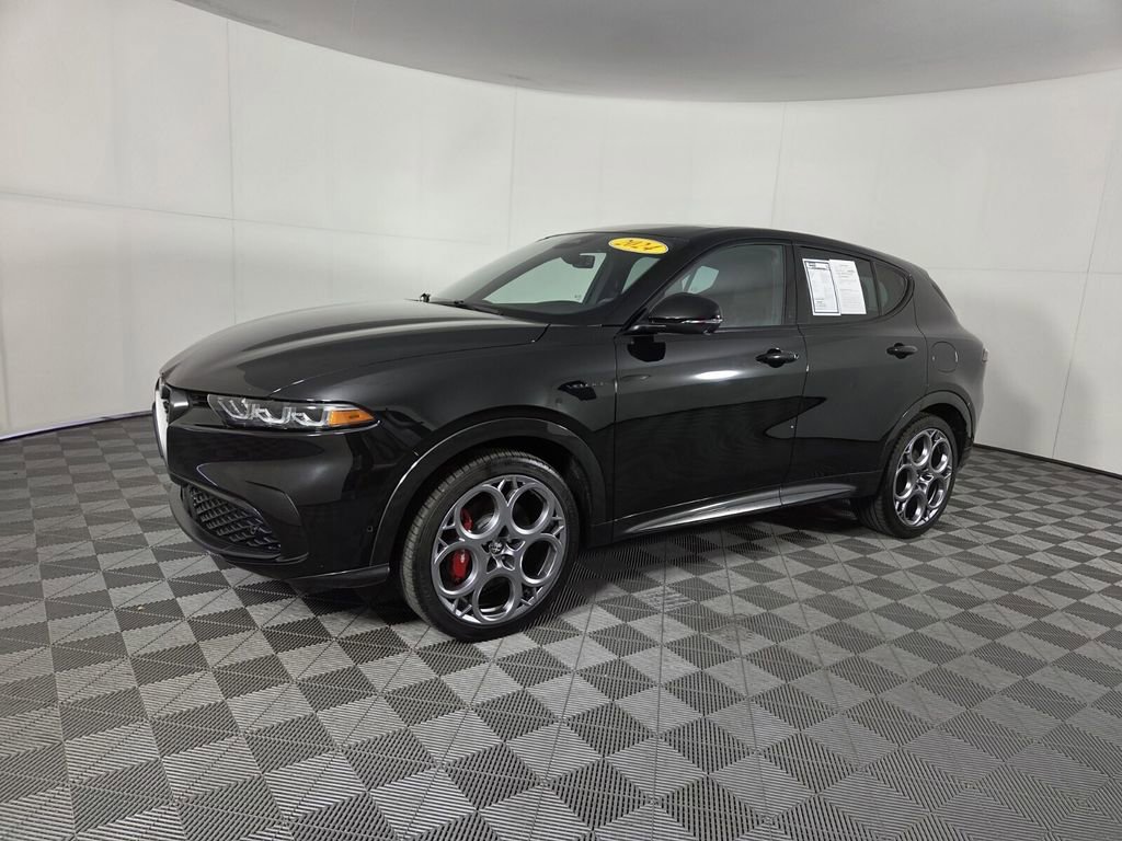 Used 2024 Alfa Romeo Tonale Veloce image 10