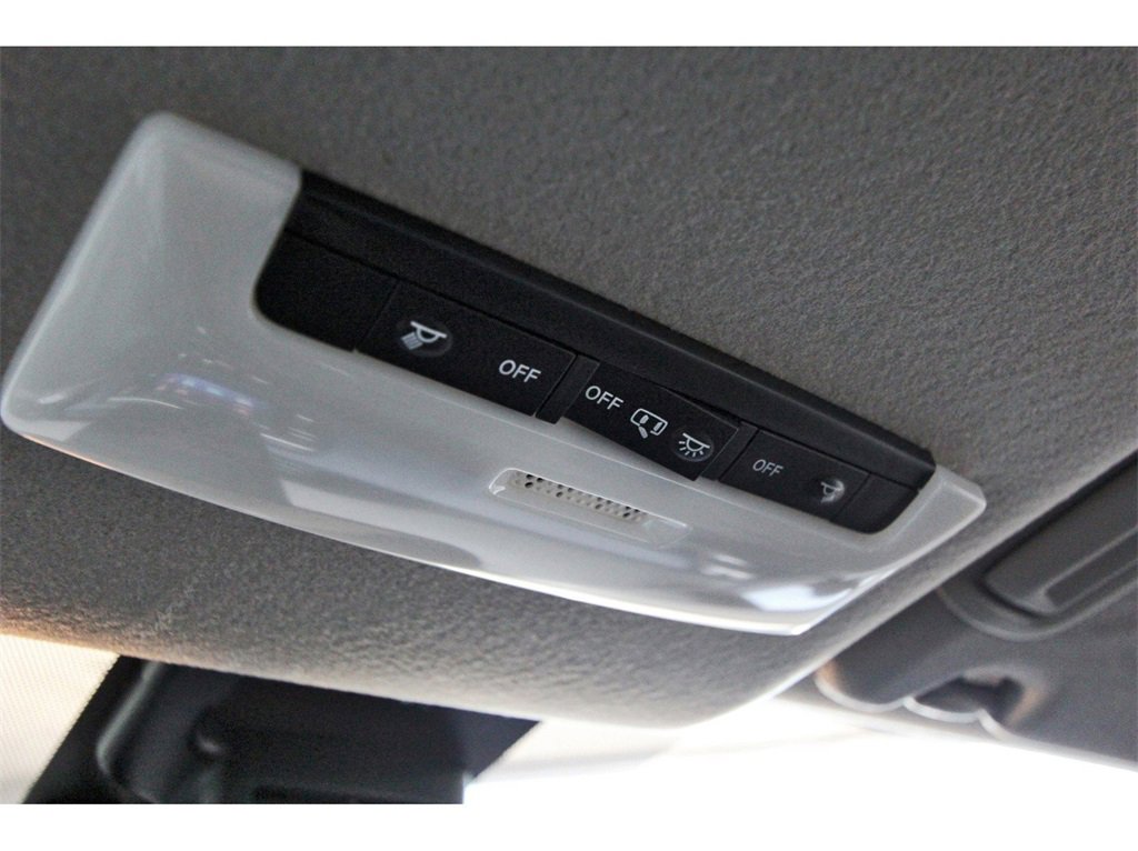 New 2025 Nissan Versa SV w/ Trunk Package image 20