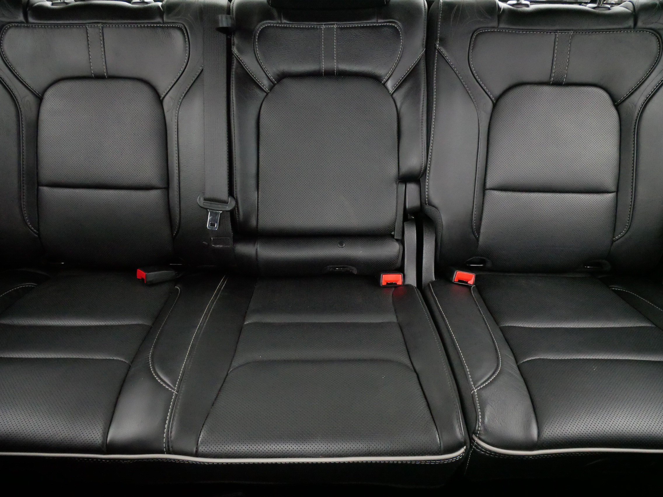 Used 2024 RAM 1500 Limited AWD/4WD image 13