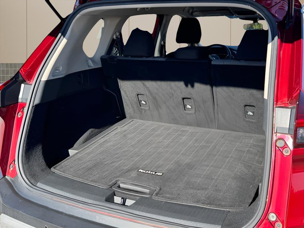 Used 2021 Nissan Rogue SV image 15