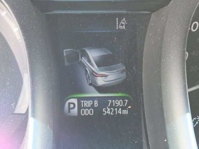 Used 2018 Toyota Avalon XLE Premium FWD image 16