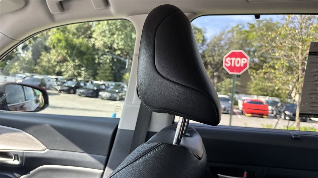 Used 2024 Toyota Grand Highlander FWD image 17