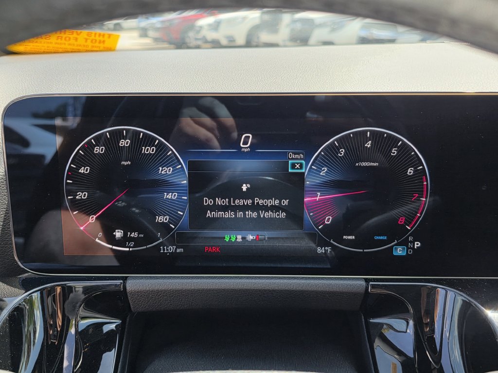 Used 2025 Mercedes-Benz GLA 250 image 27