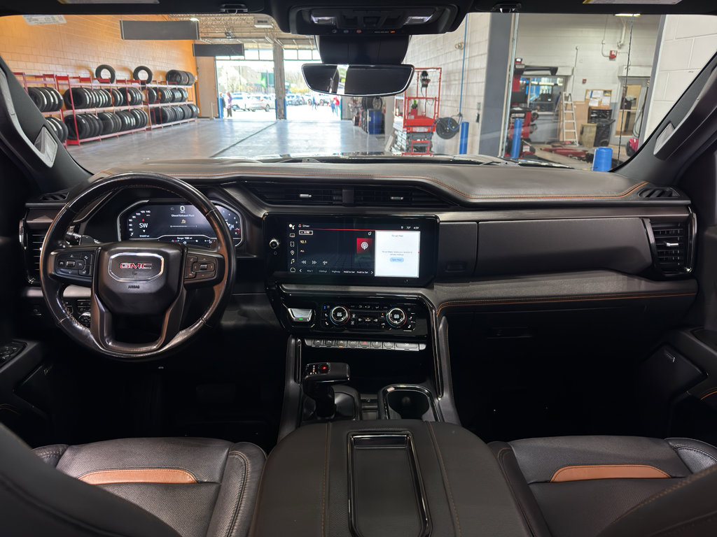 Used 2022 GMC Sierra 1500 AT4 w/ AT4 Premium Package image 16