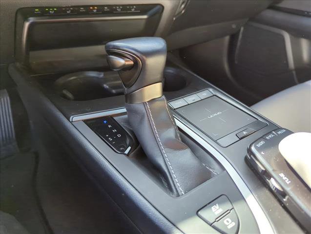 Used 2021 Lexus UX 250h w/ Premium Package image 8