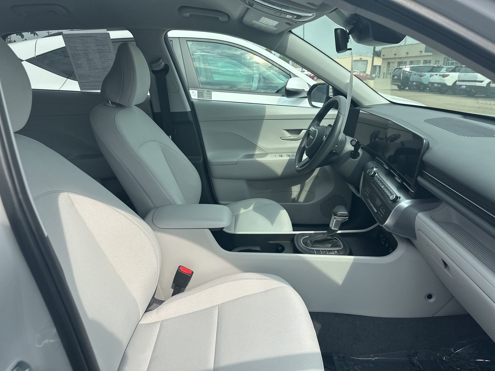 Used 2025 Hyundai Kona SEL image 41