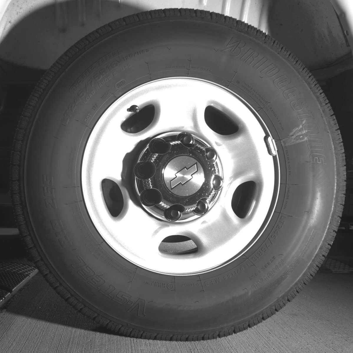 Used 2025 Chevrolet Express 3500 LT w/ LT Preferred Equipment Group image 14