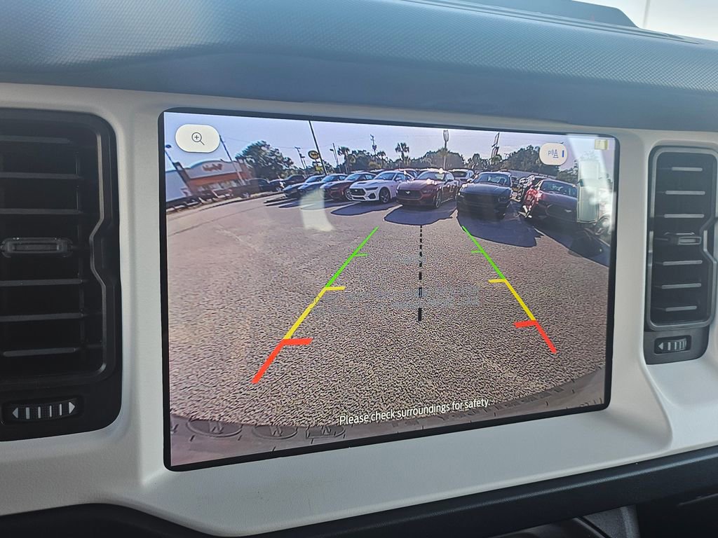 New 2025 Ford Bronco Heritage Edition image 9