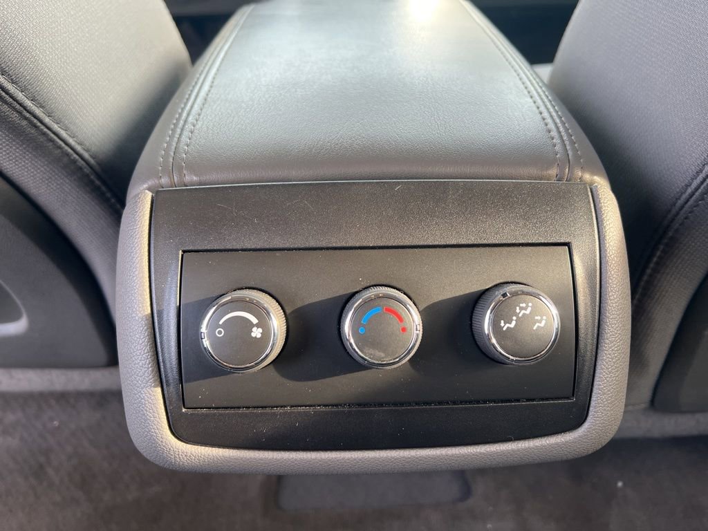 Used 2012 Chevrolet Traverse LS image 25