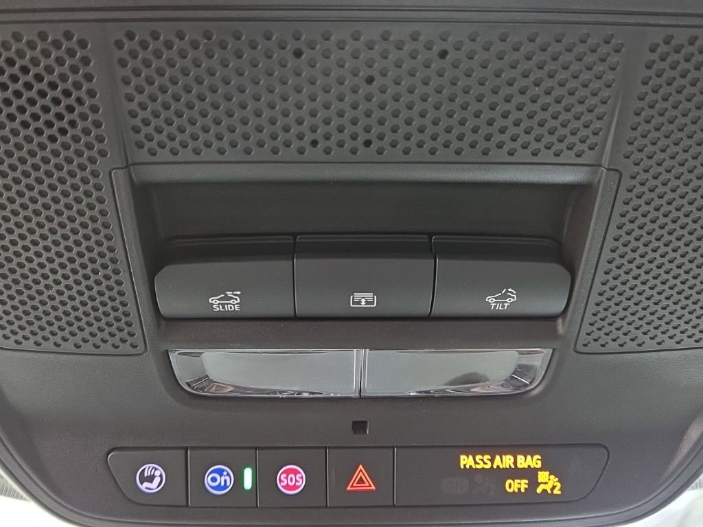 New 2026 Chevrolet Traverse LT image 28