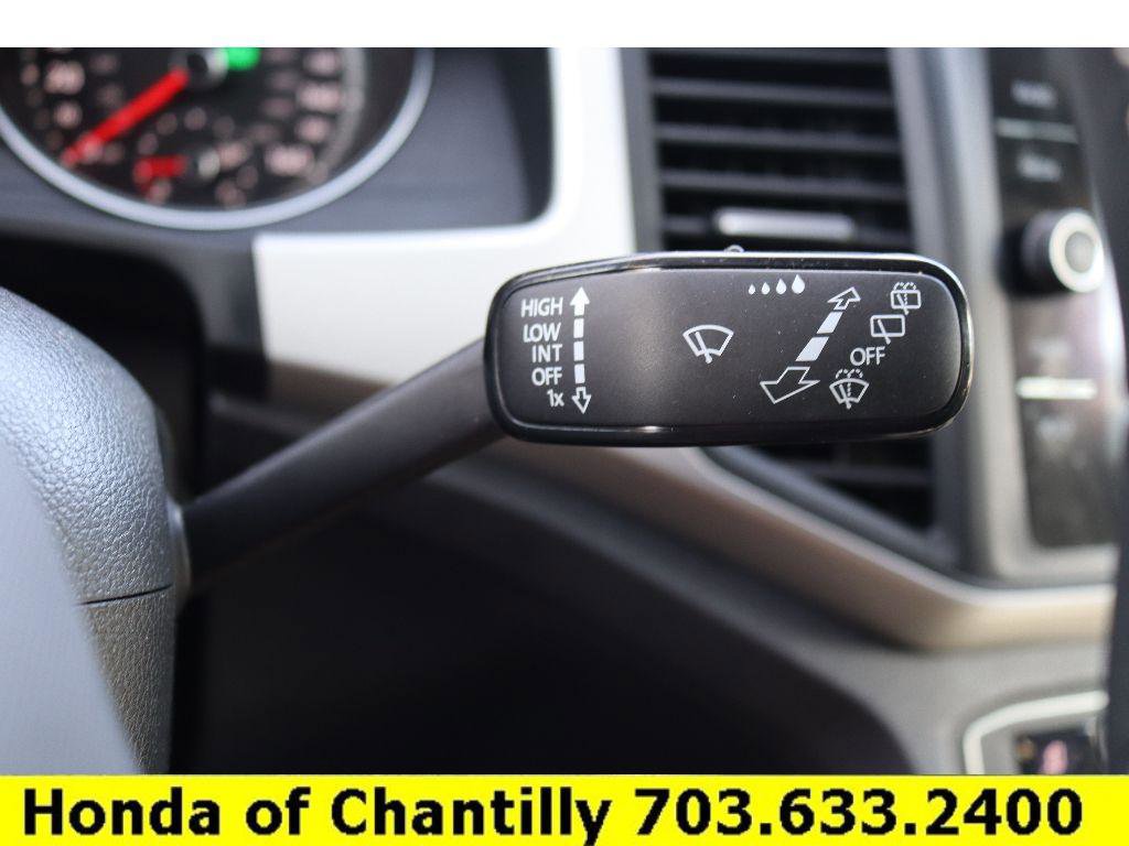 Used 2021 Volkswagen Atlas Cross Sport SE image 11