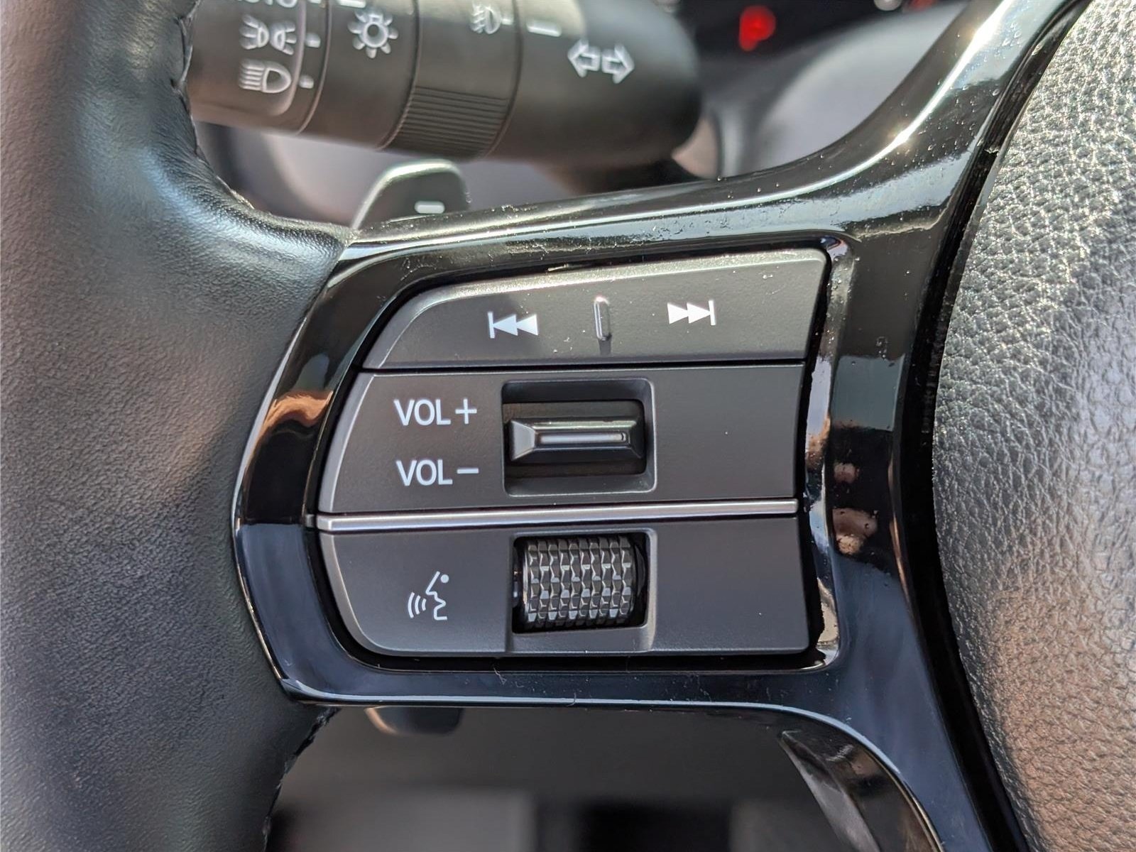 Used 2025 Honda Pilot Elite image 25