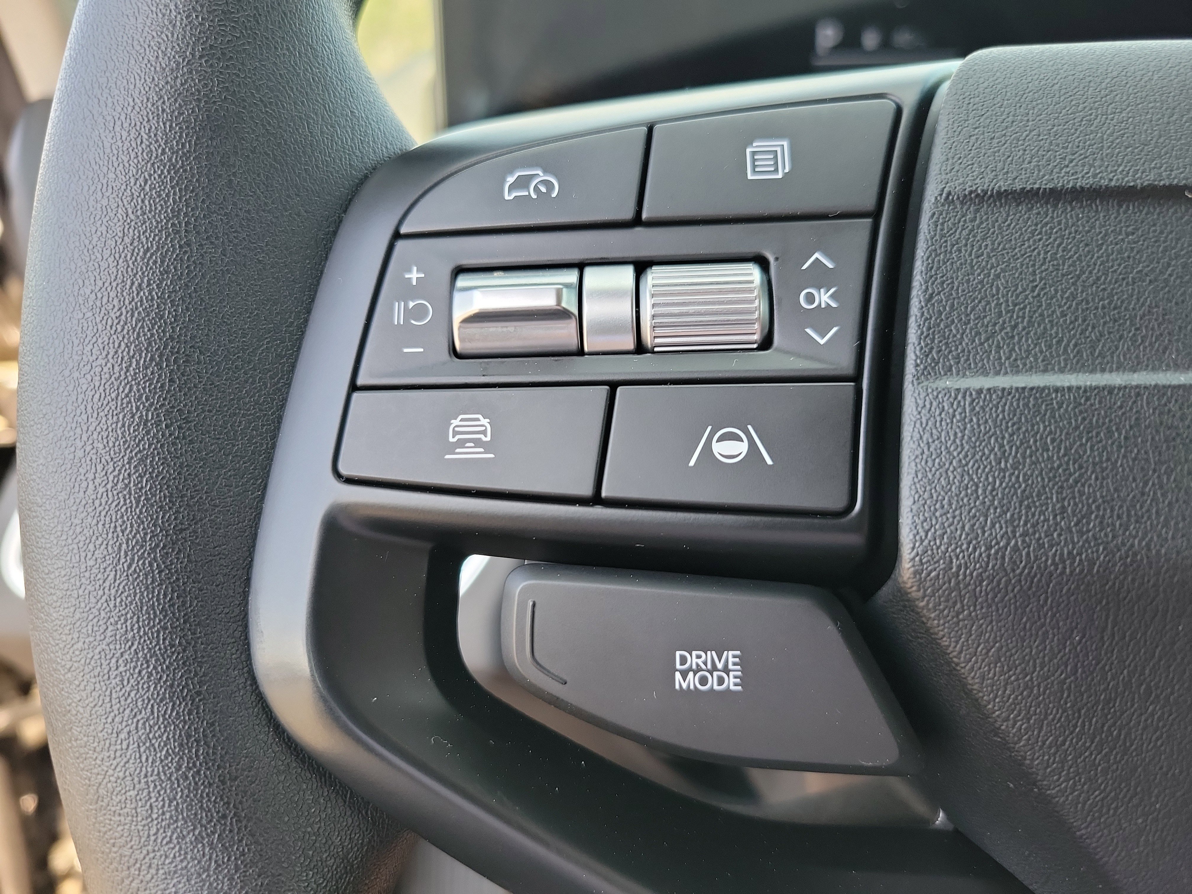 Used 2025 Kia K4 LXS image 17