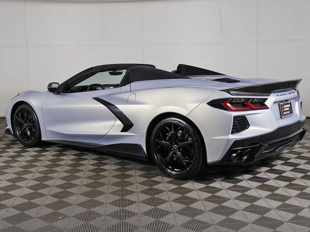 Used 2021 Chevrolet Corvette Stingray Premium Conv w/ Z51 Performance Package RWD image 10