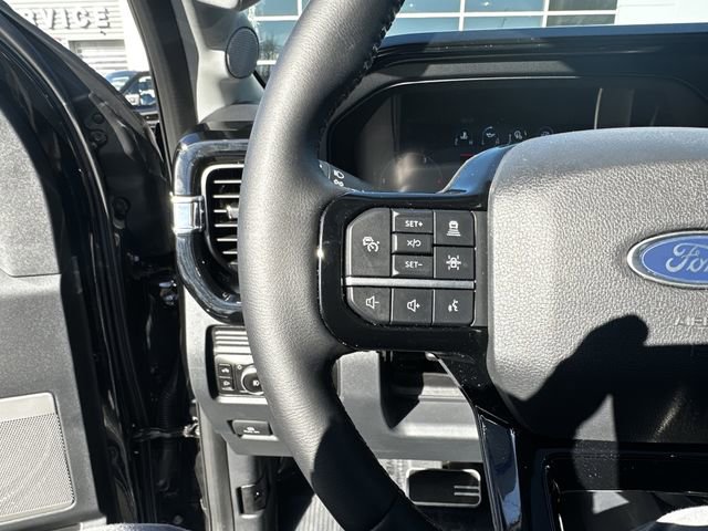 Used 2026 Ford F250 Lariat w/ Black Appearance Package image 24