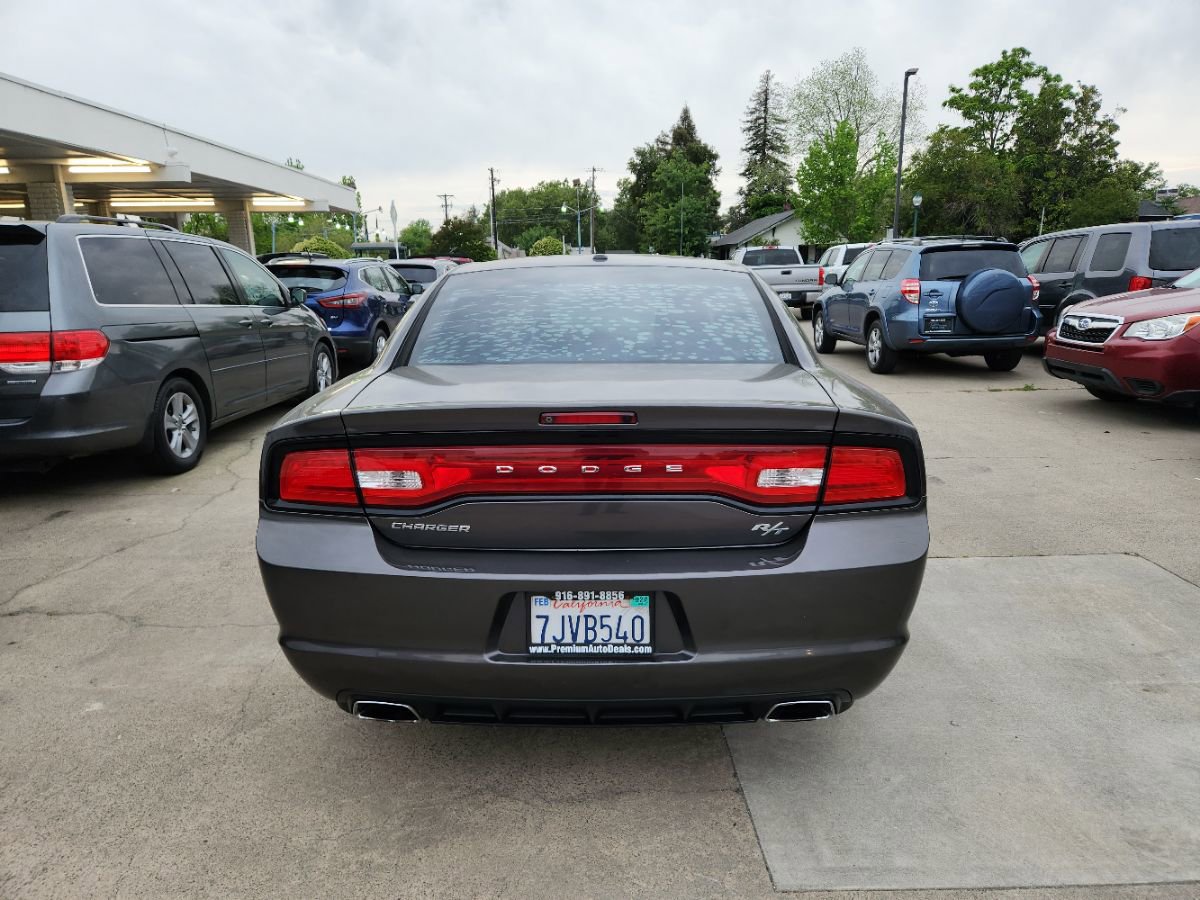 Used 2014 Dodge Charger R/T RWD image 4