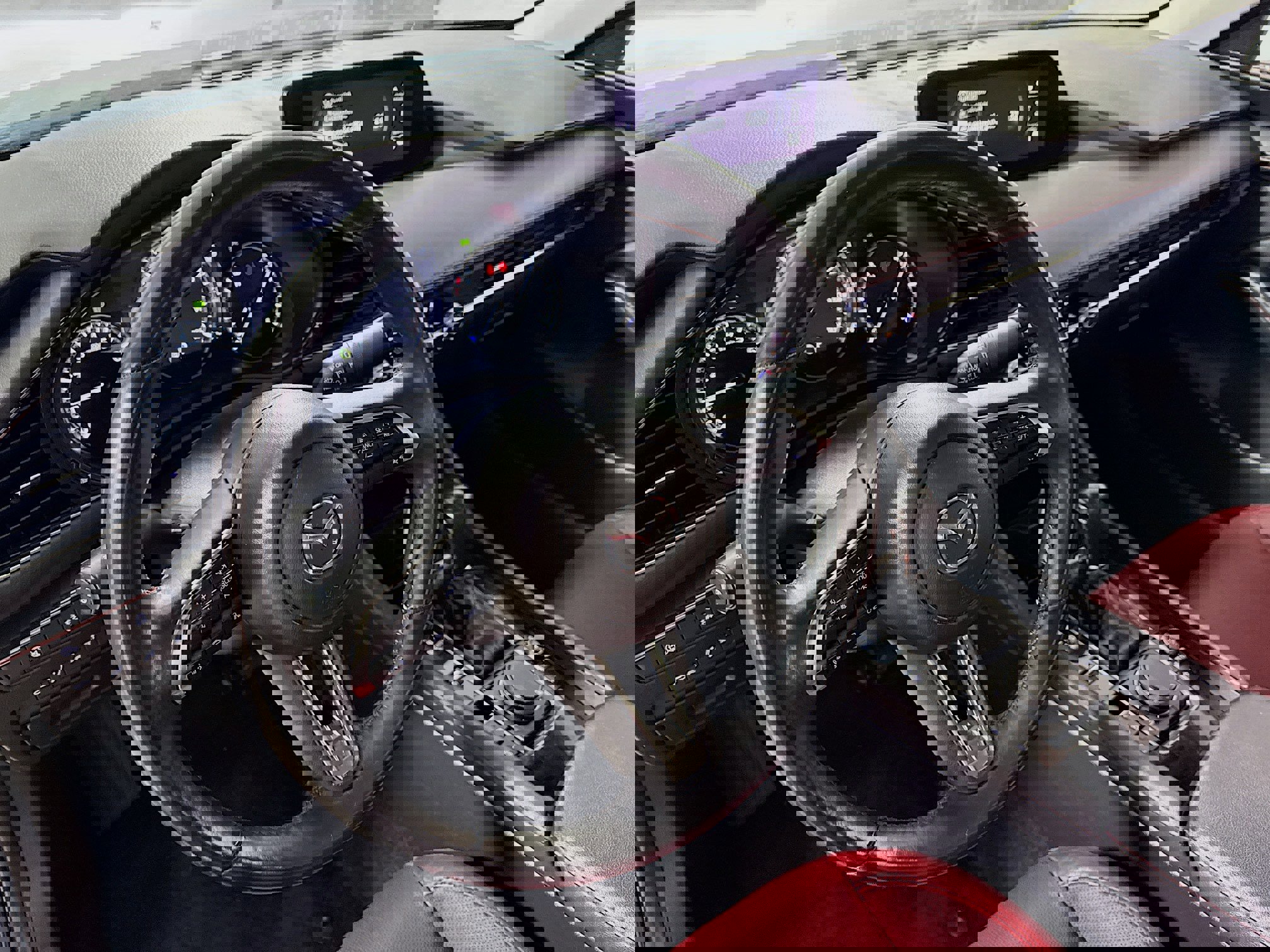 Used 2024 MAZDA MAZDA3 s image 24