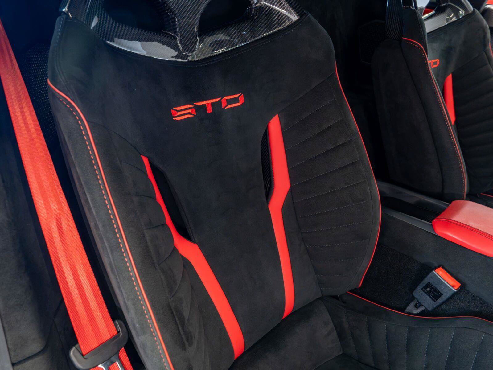 Used 2022 Lamborghini Huracan STO RWD image 91