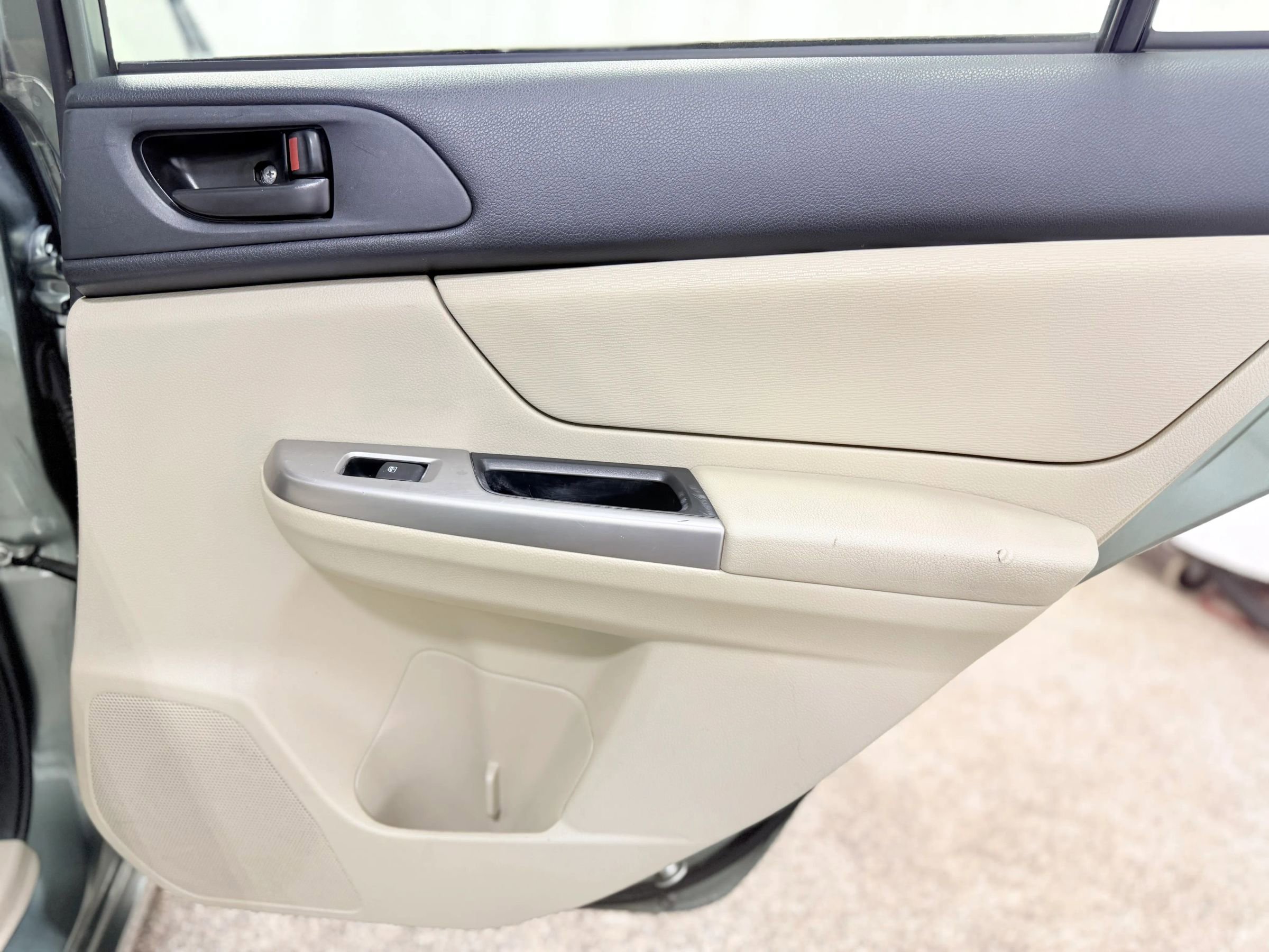 Used 2016 Subaru Impreza 2.0i image 26