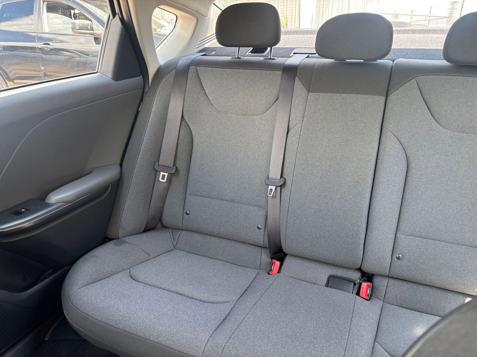 Used 2025 Kia K4 FWD image 38