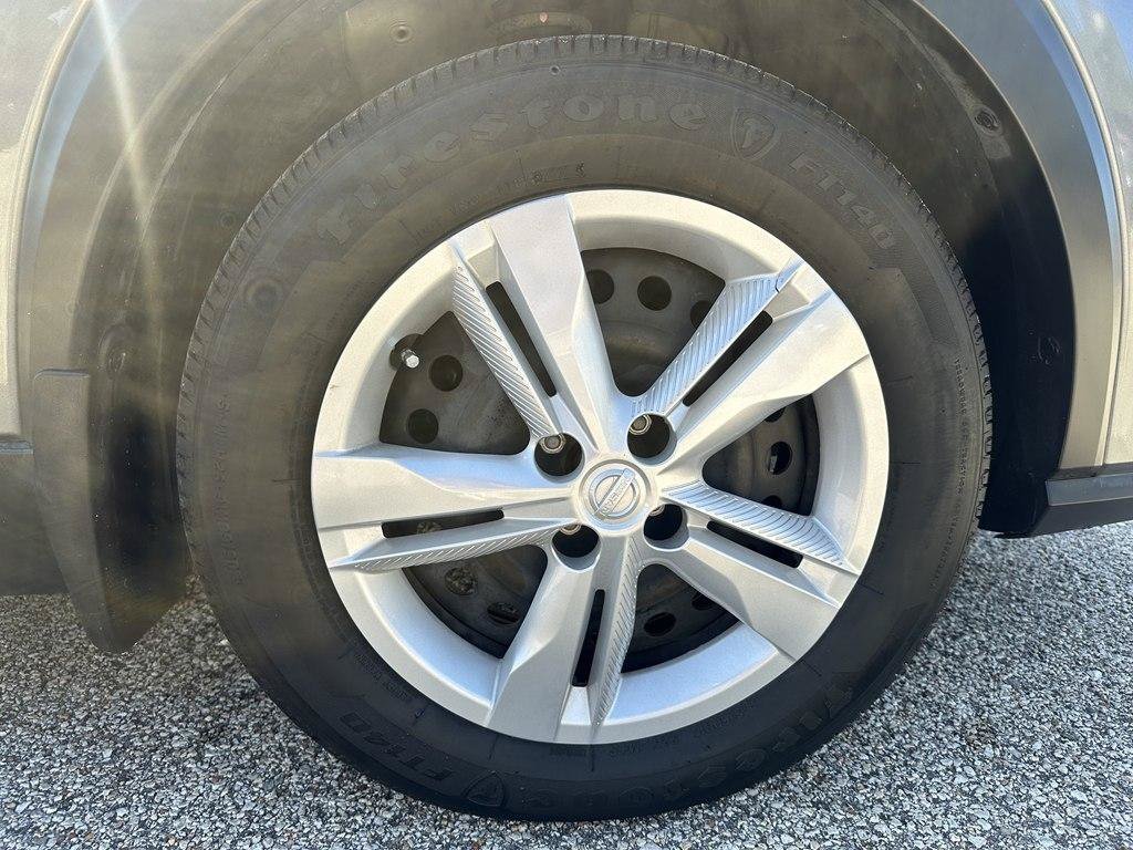 Used 2023 Nissan Kicks S FWD image 18