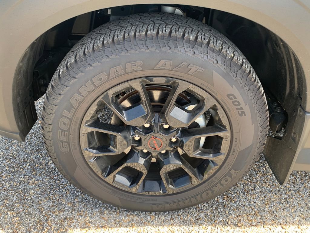 New 2025 Nissan Armada PRO-4X w/ Pro-4X Premium Package AWD/4WD image 9