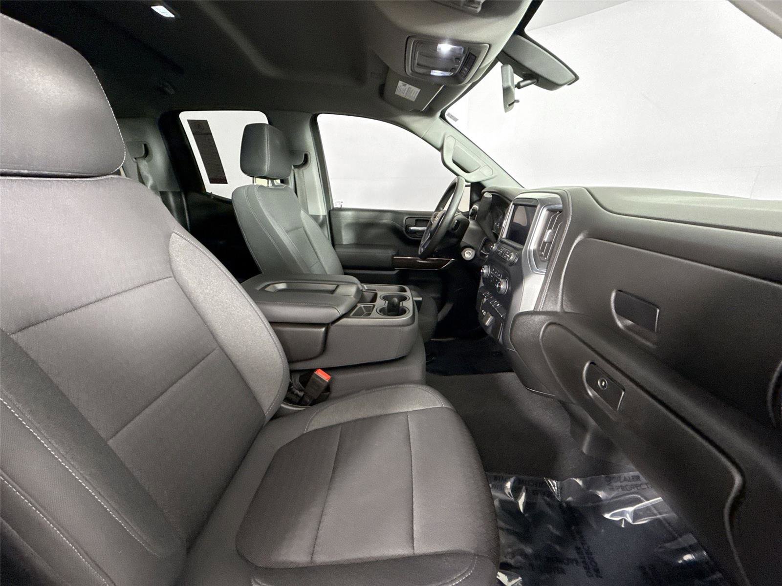 Used 2020 Chevrolet Silverado 1500 LT w/ Trailering Package image 39