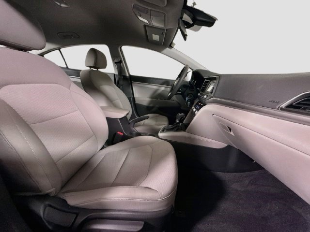 Used 2020 Hyundai Elantra SE FWD image 27