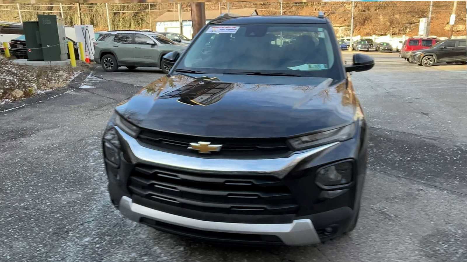 Used 2023 Chevrolet TrailBlazer LT w/ Convenience Package image 3