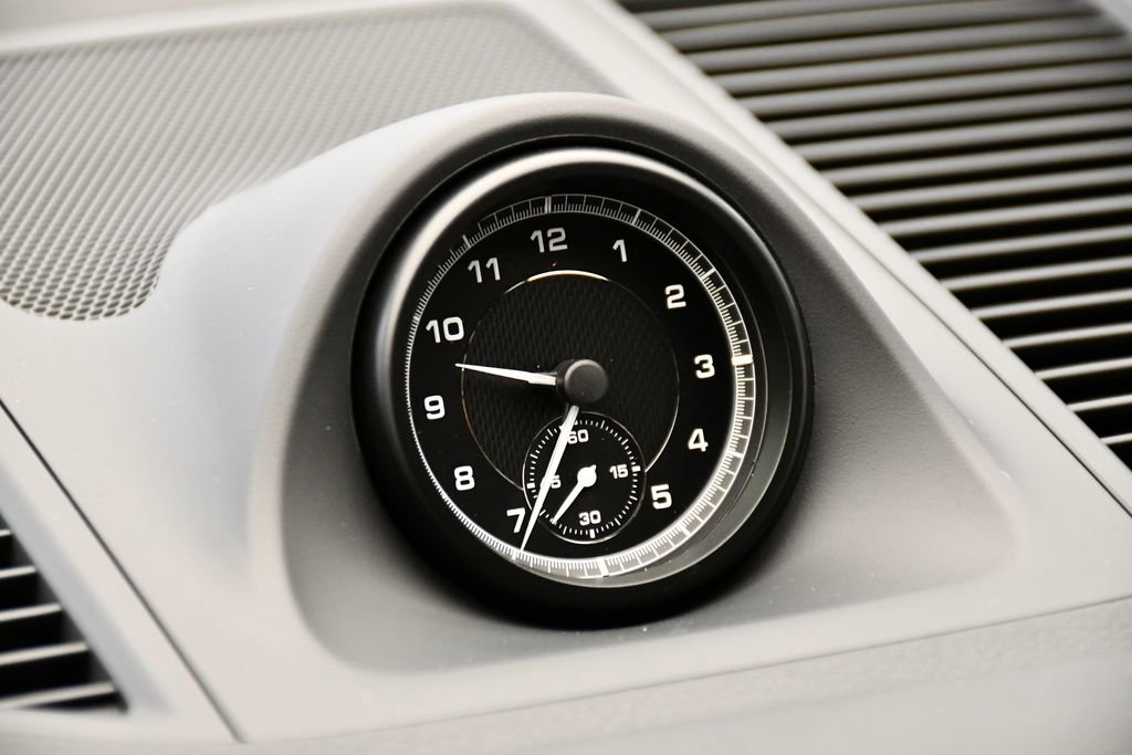 Certified 2025 Porsche Macan image 21