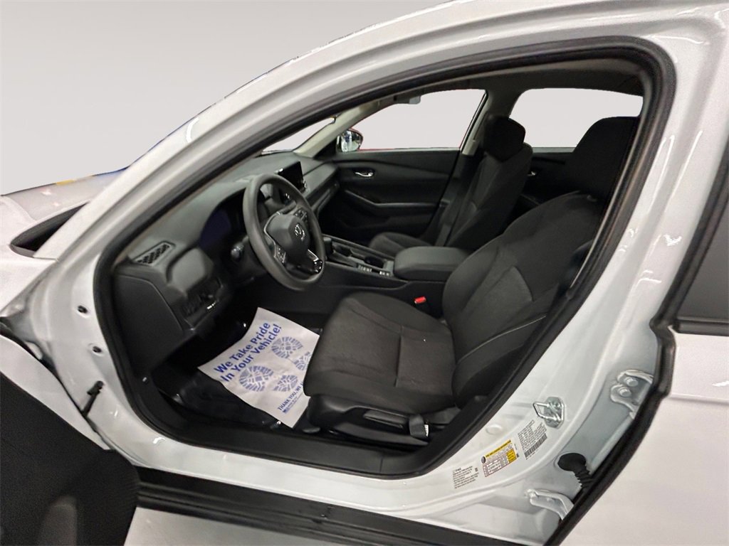 Used 2023 Honda Accord LX image 9