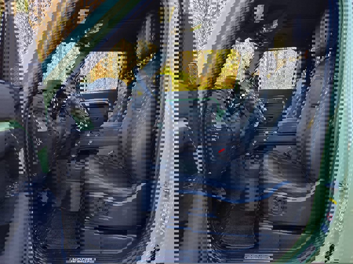 Used 2023 Land Rover Defender 110 75th Limited Edition image 13