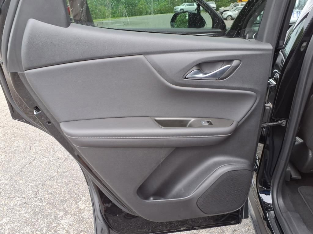Used 2023 Chevrolet Blazer LT image 31
