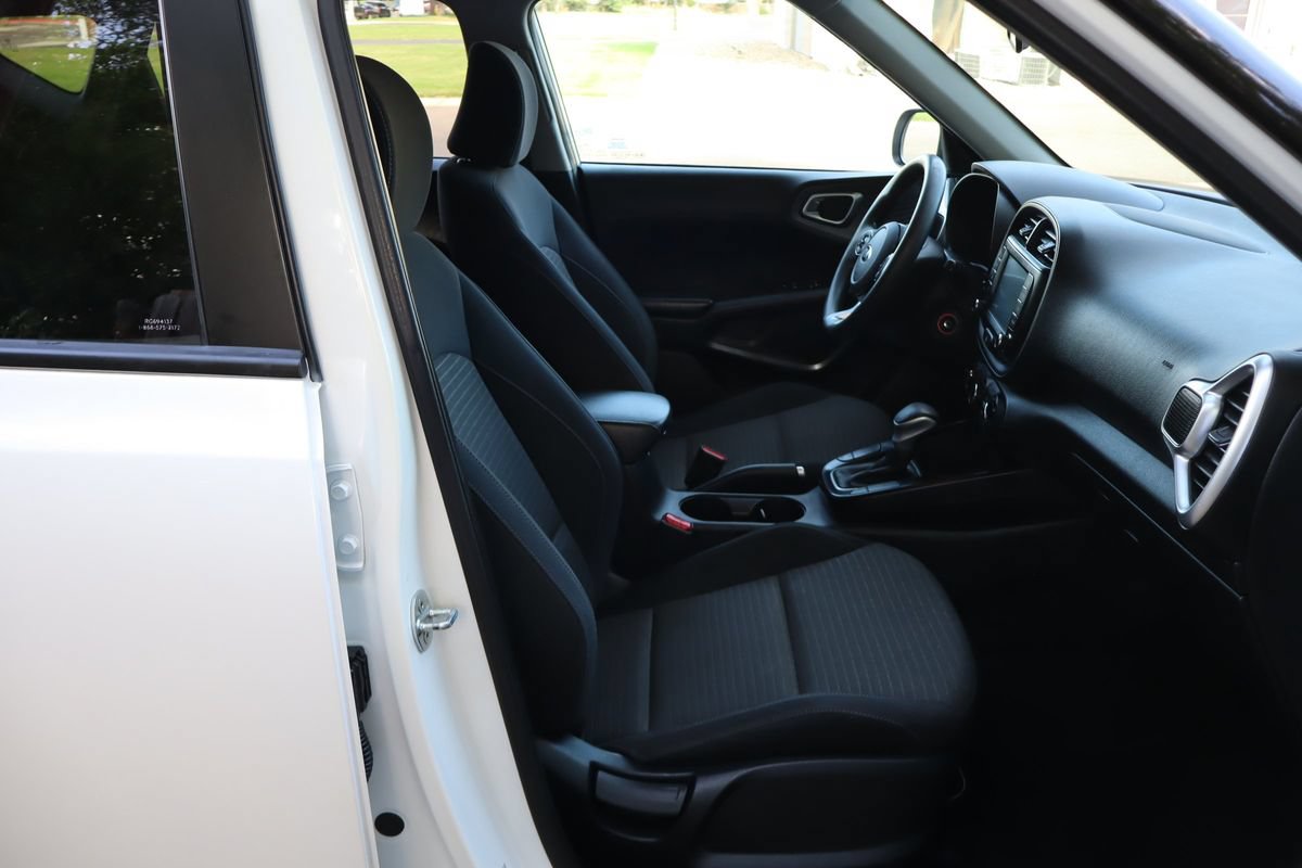 Used 2021 Kia Soul S FWD image 22
